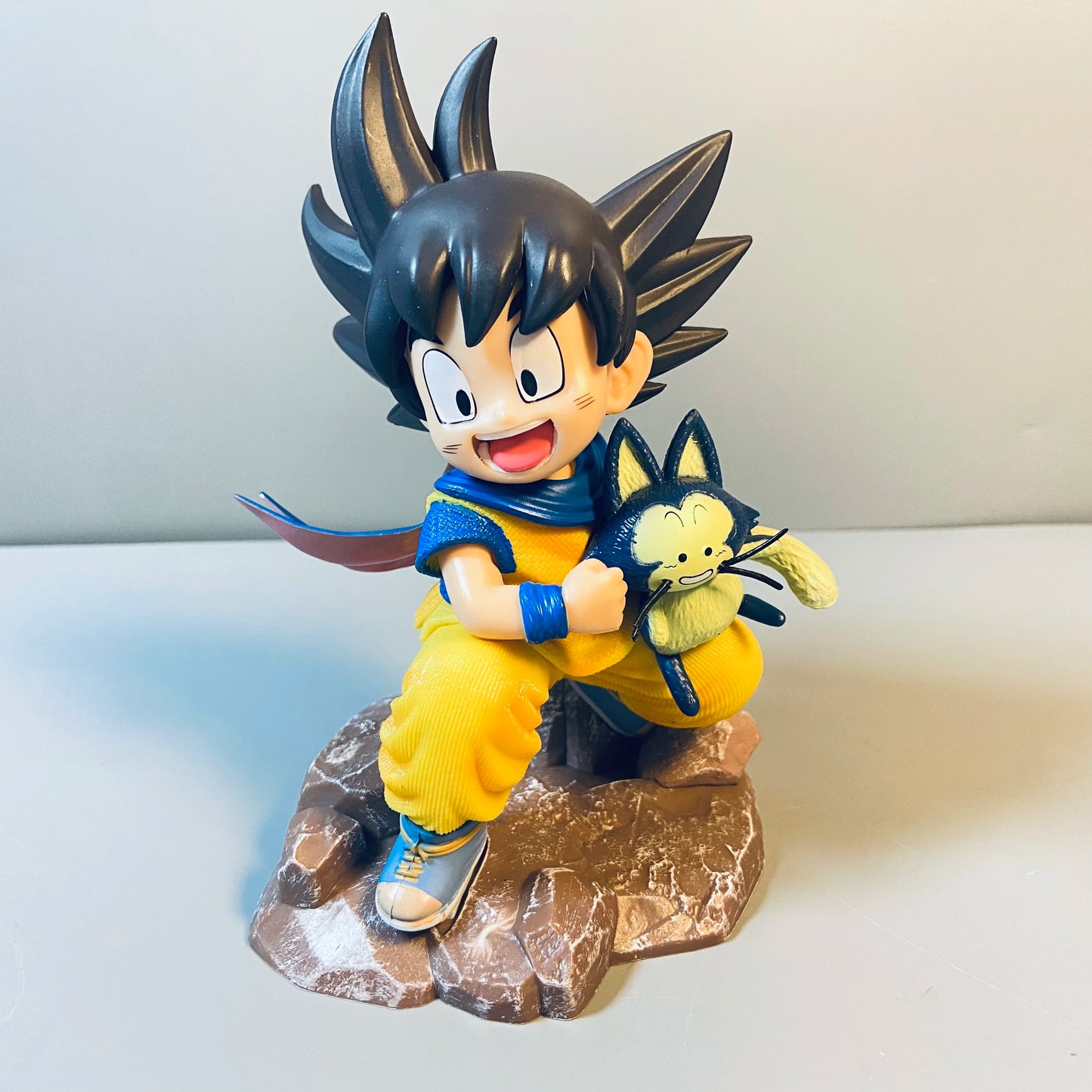 Dragon Ball Childhood Little Goku Hugs Puer Ya Mu Tea Little Scene Action Figure