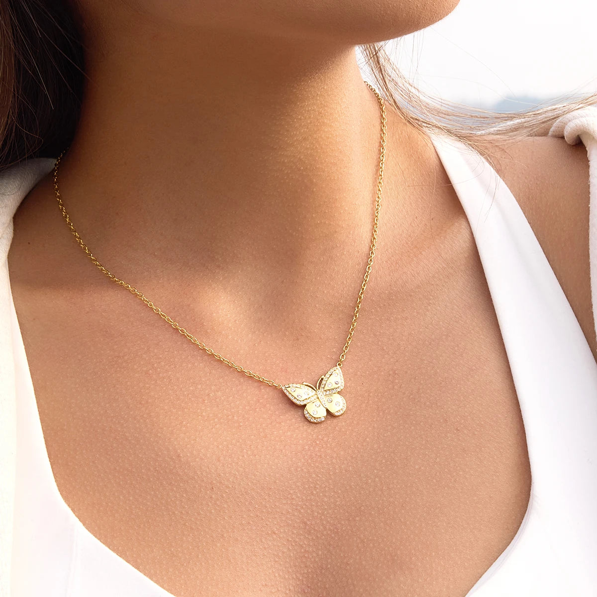 Uworld Classic White Rhinestones Butterfly Pendant O-Chain Necklace For Women 18K PVD Gold Plated Stainless Steel Necklaces Gift