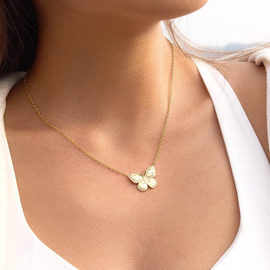 Uworld Classic White Rhinestones Butterfly Pendant O-Chain Necklace For Women 18K PVD Gold Plated Stainless Steel Necklaces Gift