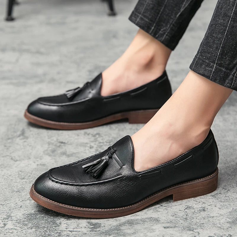 Classic Men's Dress Shoes High Quality Office Leather Shoes For Men Tassel Social Casual Business Shoes Men Loafers