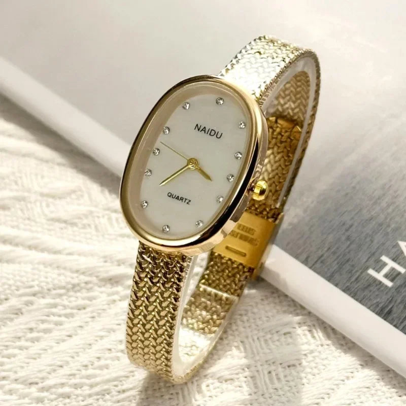 Luxury Oval Dial Rhinestone Watch New Brand Quartz Watch for Women Adjustable Stainless Steel Strap Wristwatches Wholesale Gift