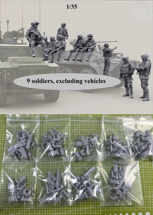 High Quality 1/35 Resin Model Kit, Gk, Special Forces Tank Seating Status 9-Person Resin Grey Assembled Model, Unpainted