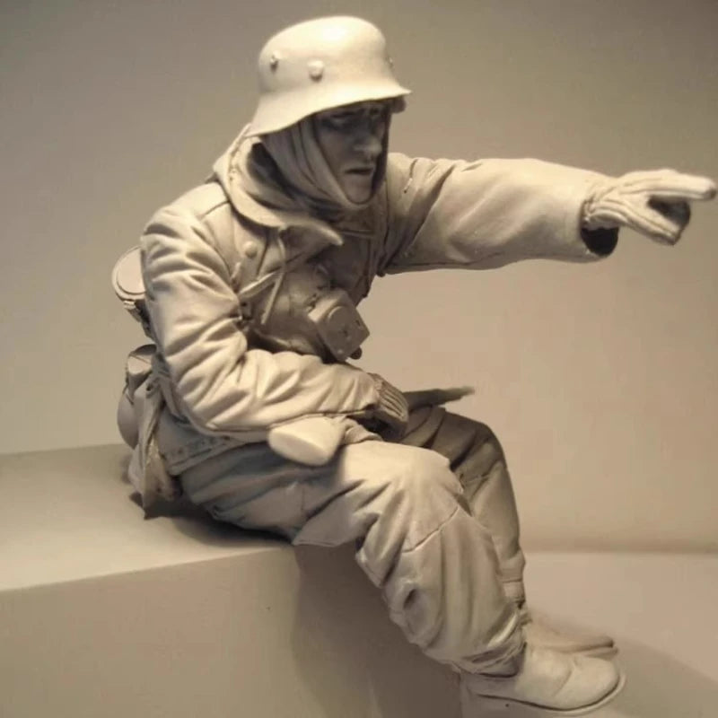 1/16 Casting Resin Model Grey Kit Armored Tank Soldier Model Requires Assembly Unpainted