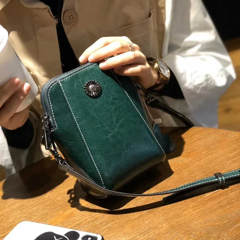 Women Mini Genuine Leather Crossbody bags Female Small Oil Wax Cowhide Leather Shoulder Messenger Bag Luxury Designer Handbag