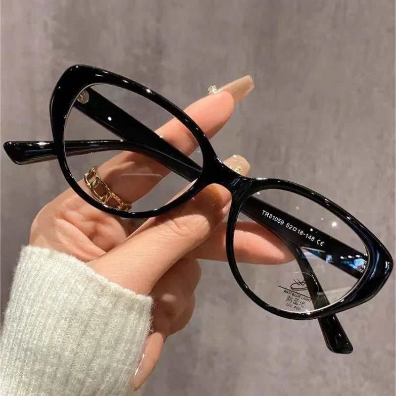 Retro Sweet Cool Spice Millennium Y2K Cat Eye  Frame Anti Blue Light Glasses for Women Black Frame European American Eyeglasses