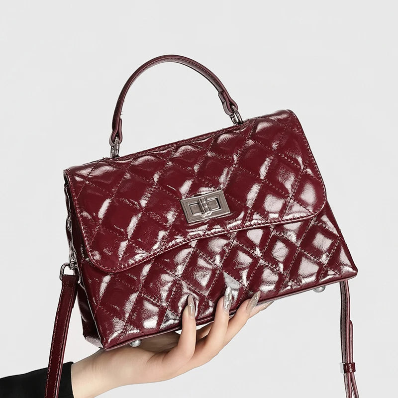 Women Oil Wax Cowhide Crossbody bags Genuine Cow Leather Phone Bag Portable Underarm Bag for Casual Commuter Women Fashion Gift