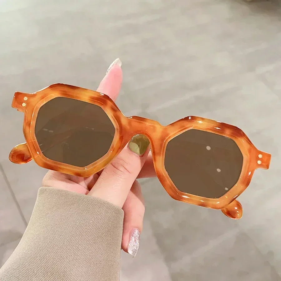 JNPCXI Retro Amber Polygon Small Square Women Sunglasses Retro Rivets Men Shades Fashion Trending Outdoor Sports Sun Glasses