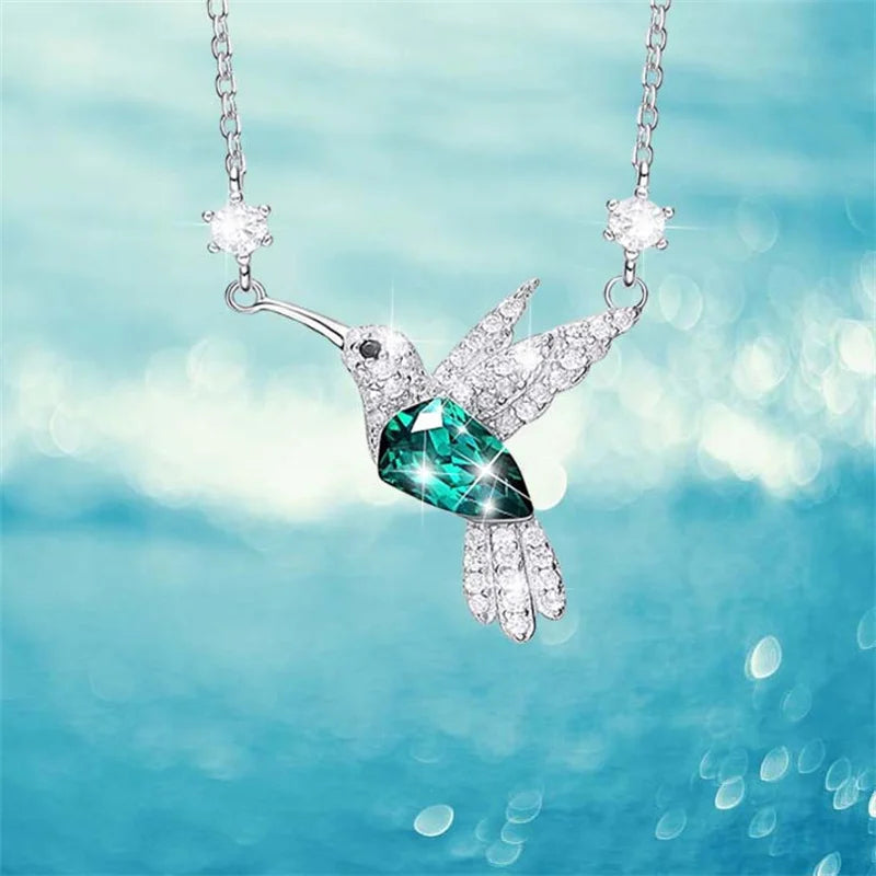 Fashion Crystal Hummingbird Pendant Necklace Exquisite Shiny Zircon Animal Choker Necklace for Women Trendy Party Jewelry Gifts