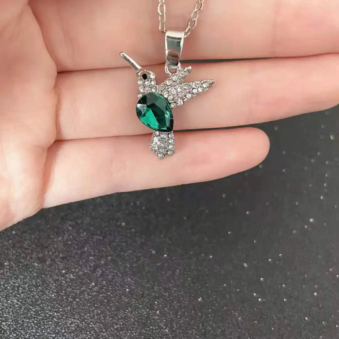 Fashion Crystal Hummingbird Pendant Necklace Exquisite Shiny Zircon Animal Choker Necklace for Women Trendy Party Jewelry Gifts